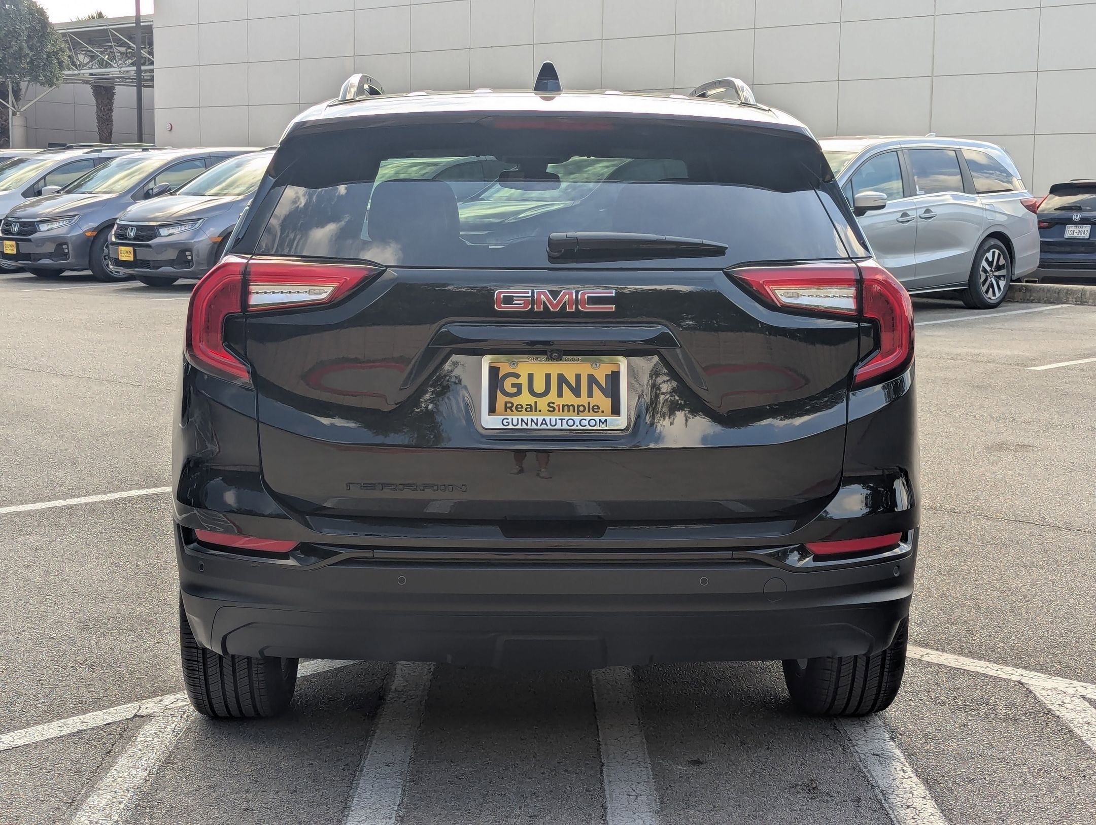2024 Gmc Terrain SLT photo 2