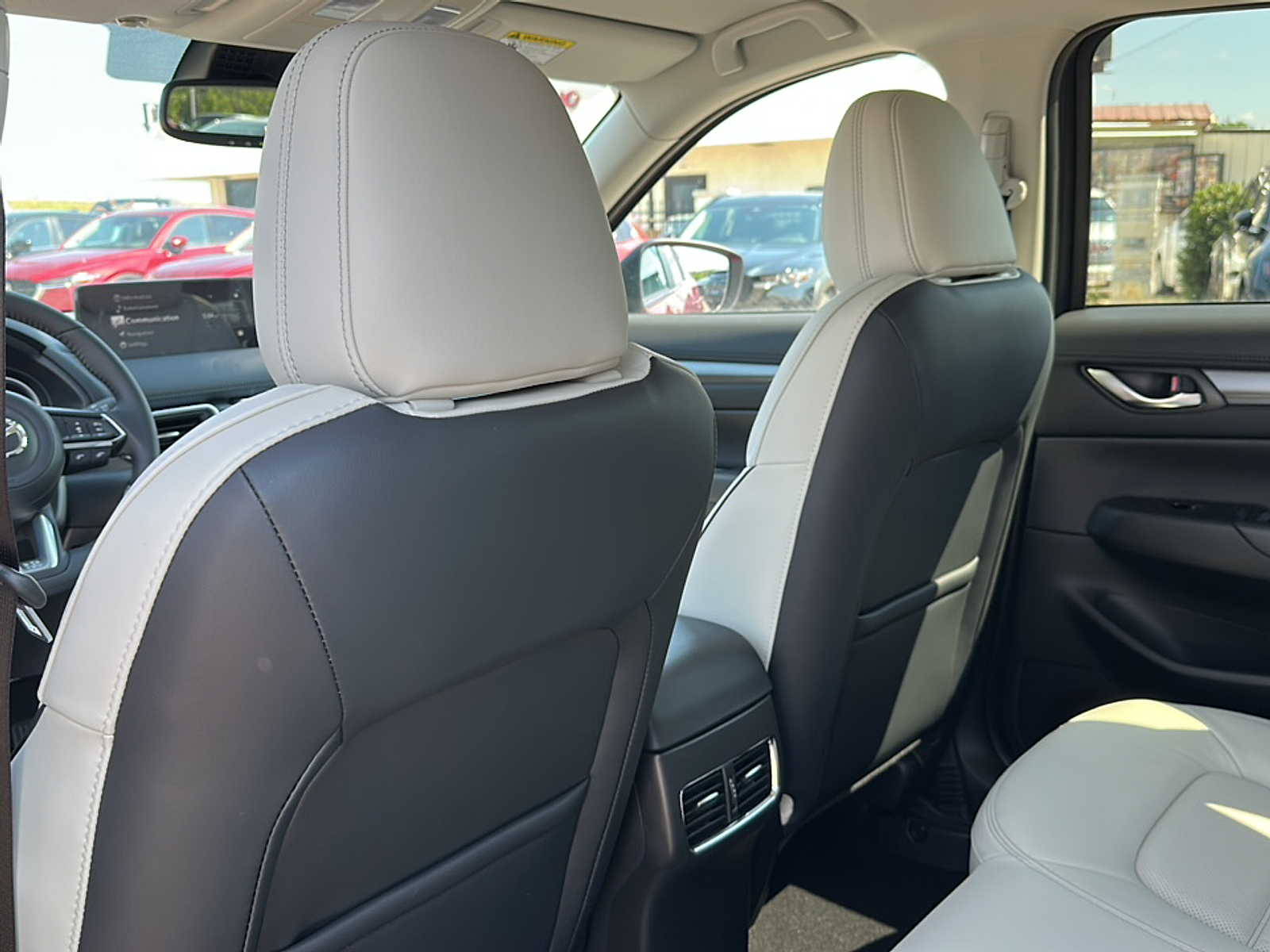 2025 Mazda CX-5 2.5 S Preferred photo 5