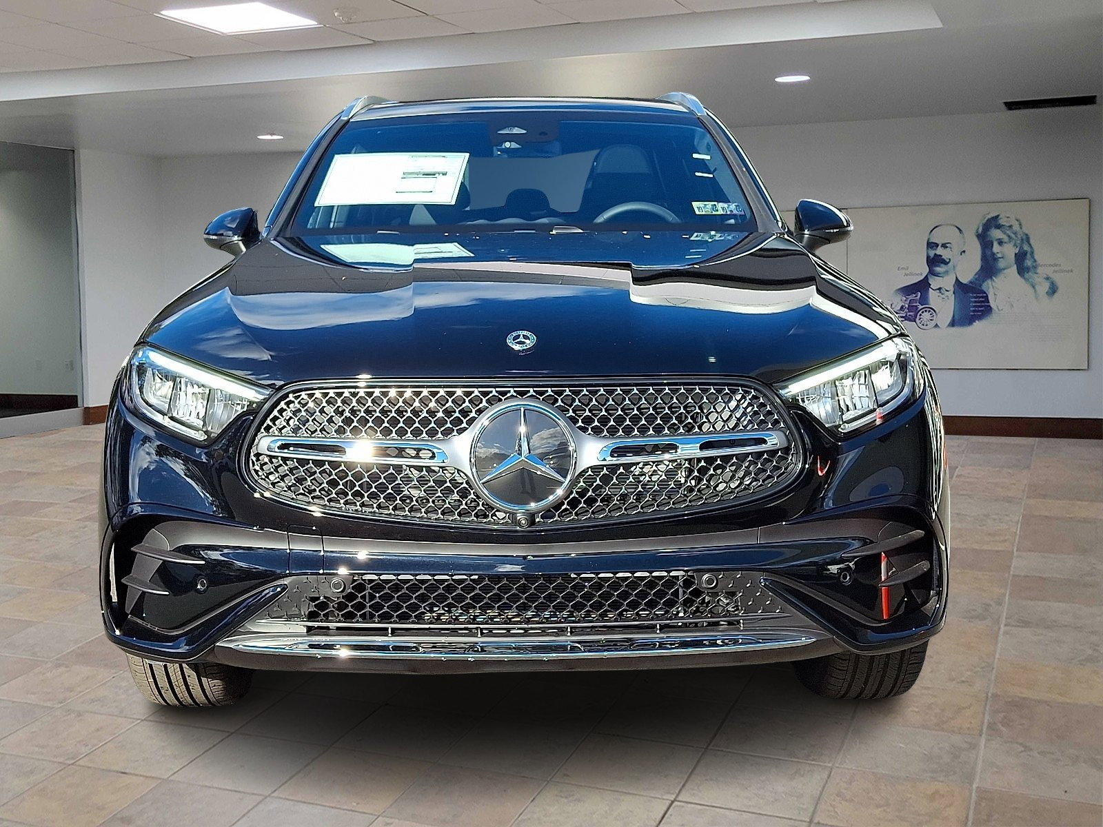 2026 Mercedes Benz GLC 300 4MATIC photo 2