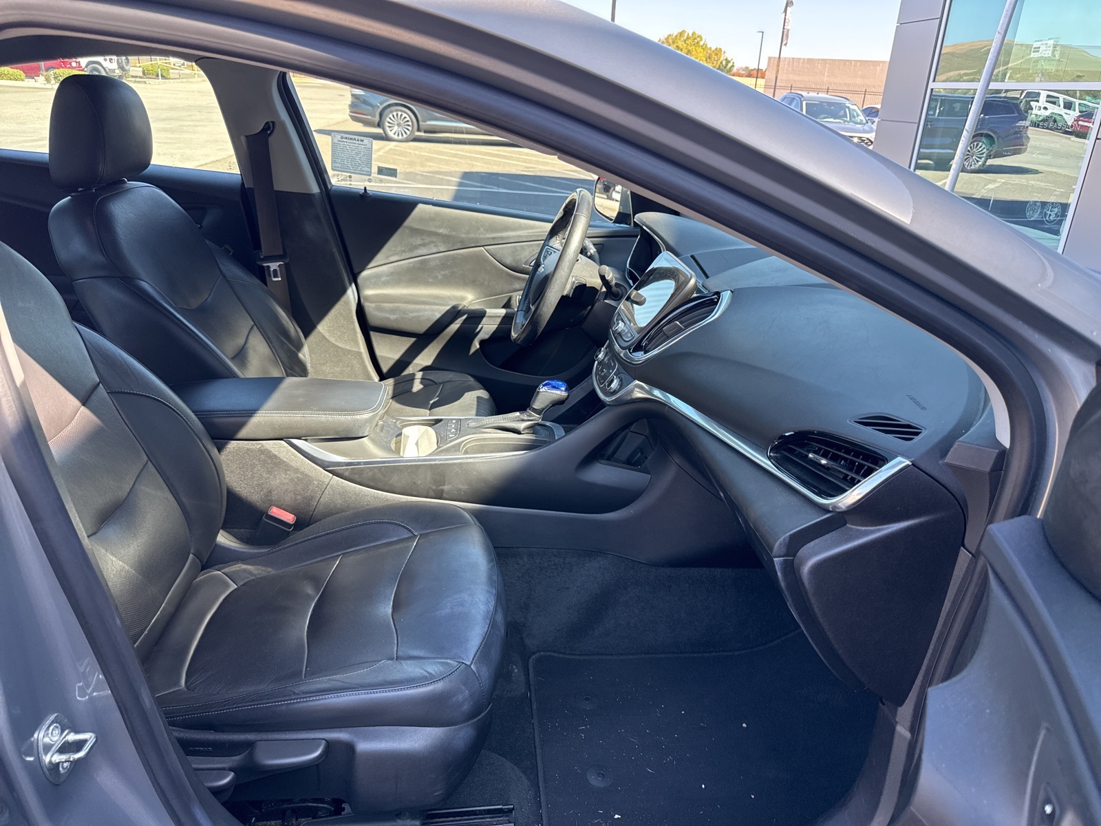 2017 Chevrolet Volt Premier photo 17