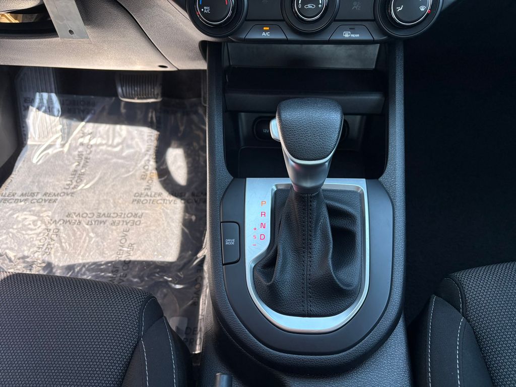 2023 Kia Forte LXS photo 15