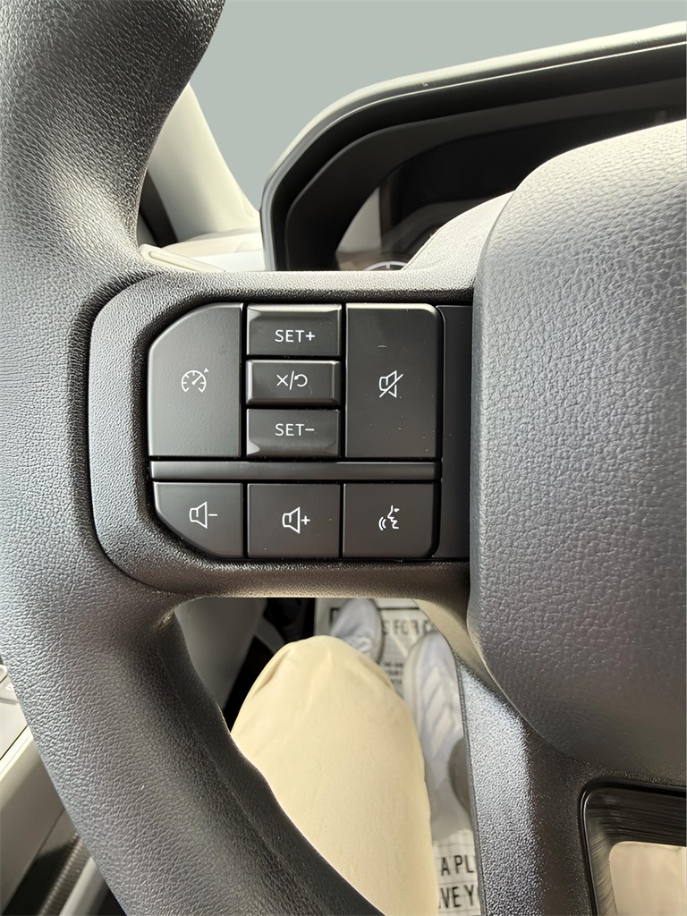 2026 Ford F-350 XLT photo 21