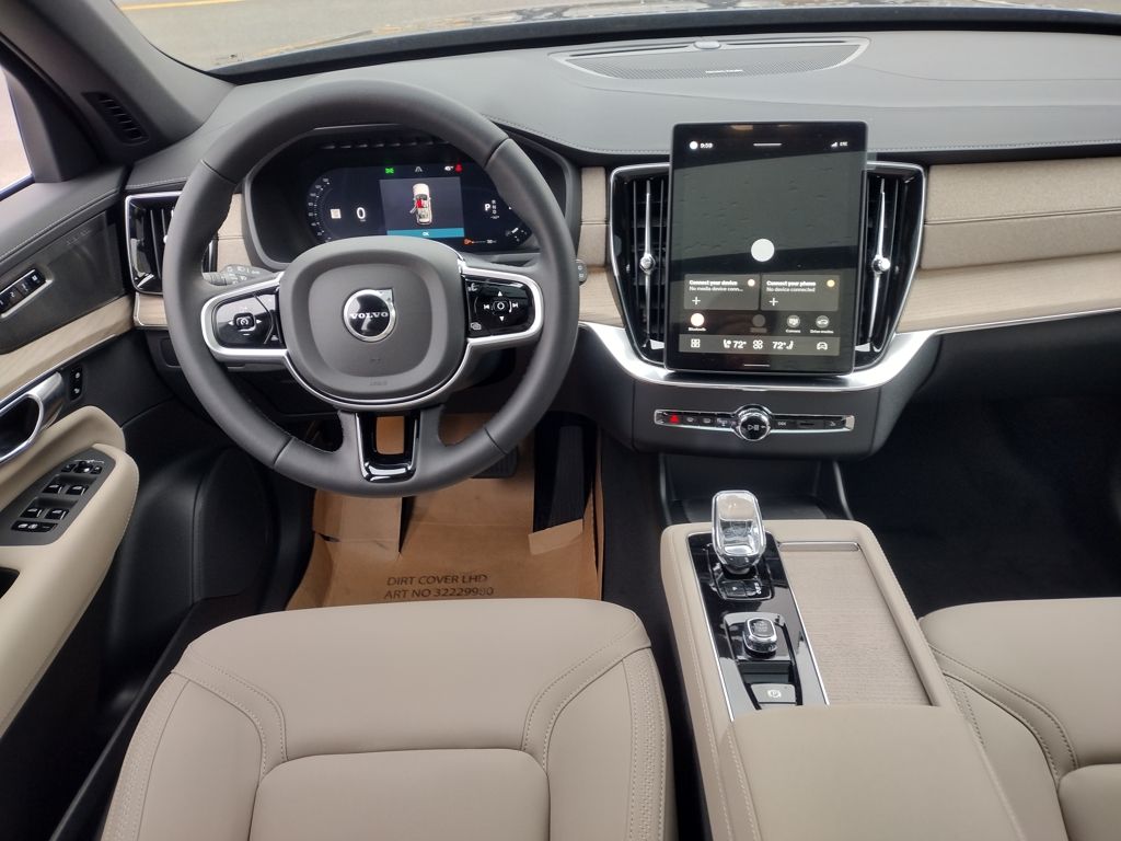 2026 VOLVO XC90 - Image 26