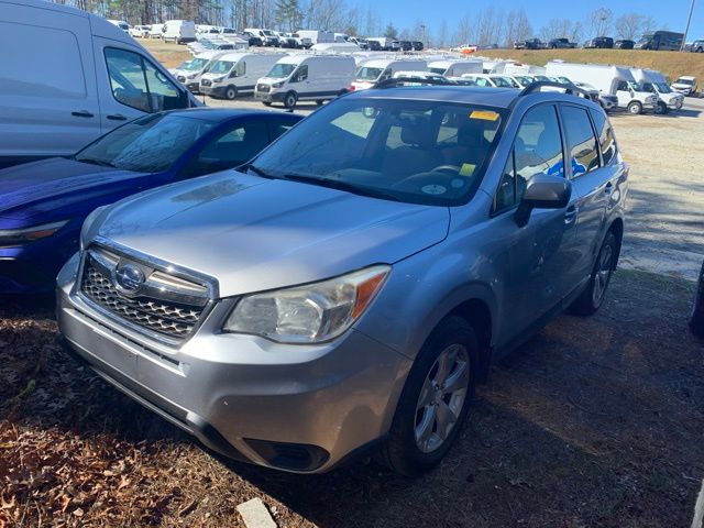 2015 Subaru Forester 2.5i Premium photo 4
