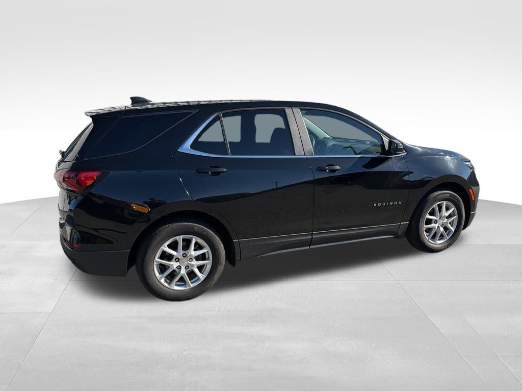 2023 Chevrolet Equinox LT photo 4