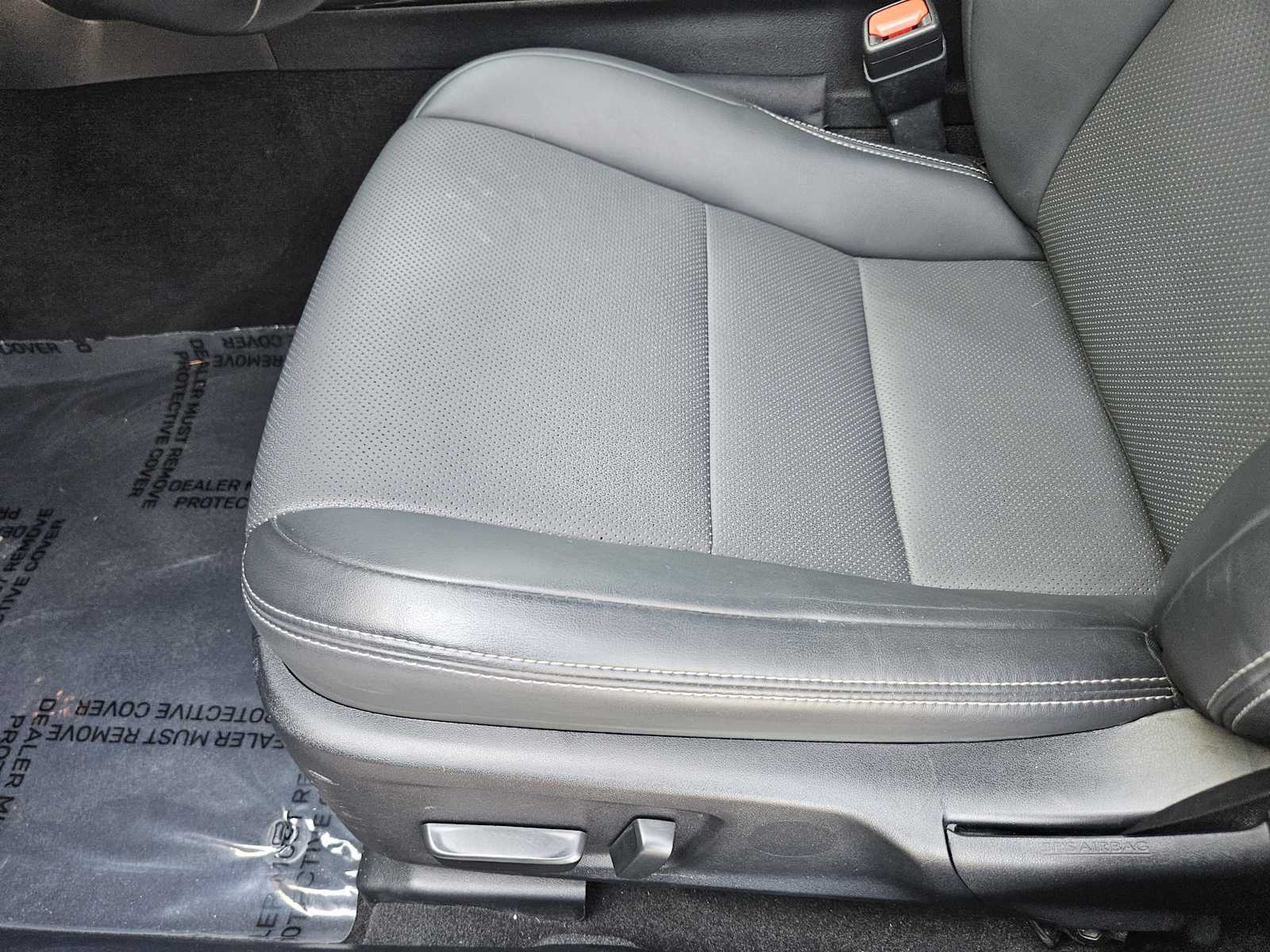 2024 Lexus IS 300 photo 18