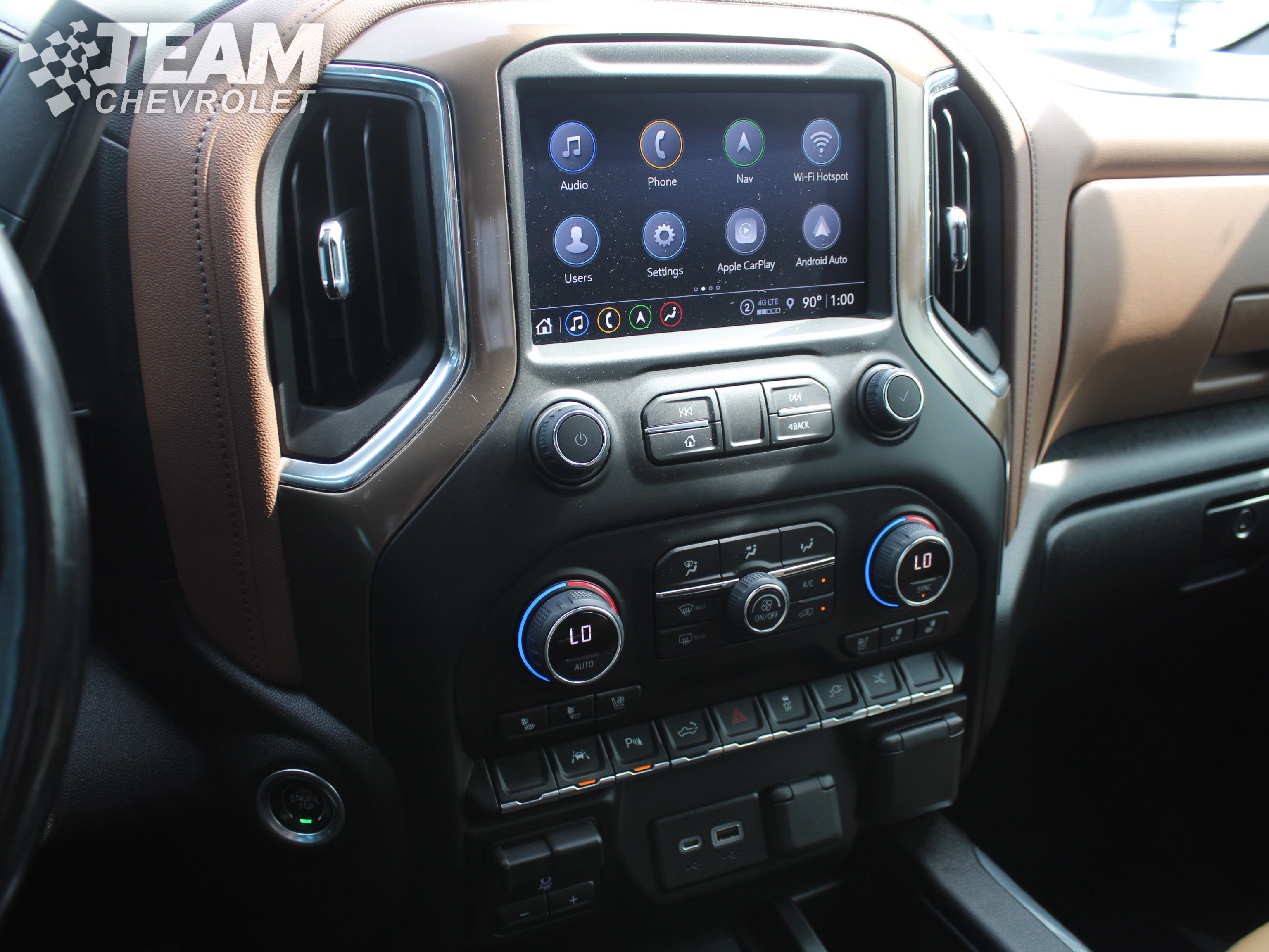 2022 Chevrolet Silverado 1500 High Country photo 17
