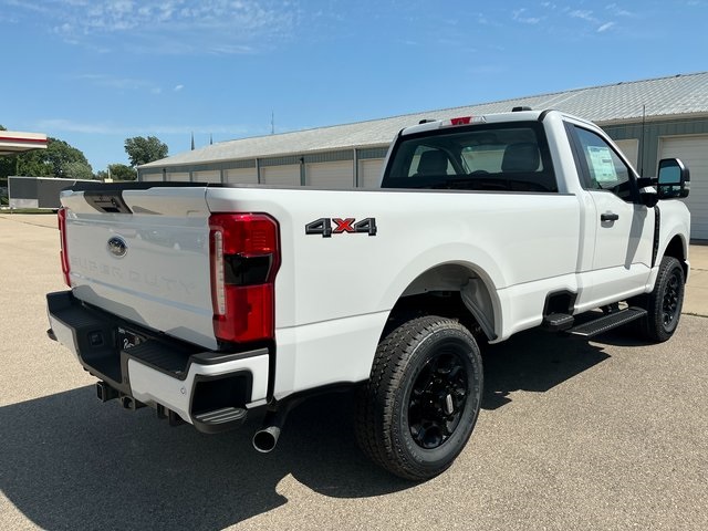2025 Ford F-350 XL photo 5