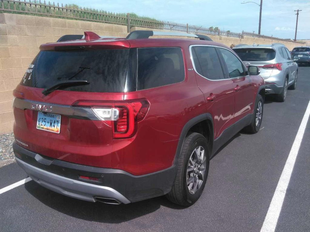 2023 Gmc Acadia SLT photo 2
