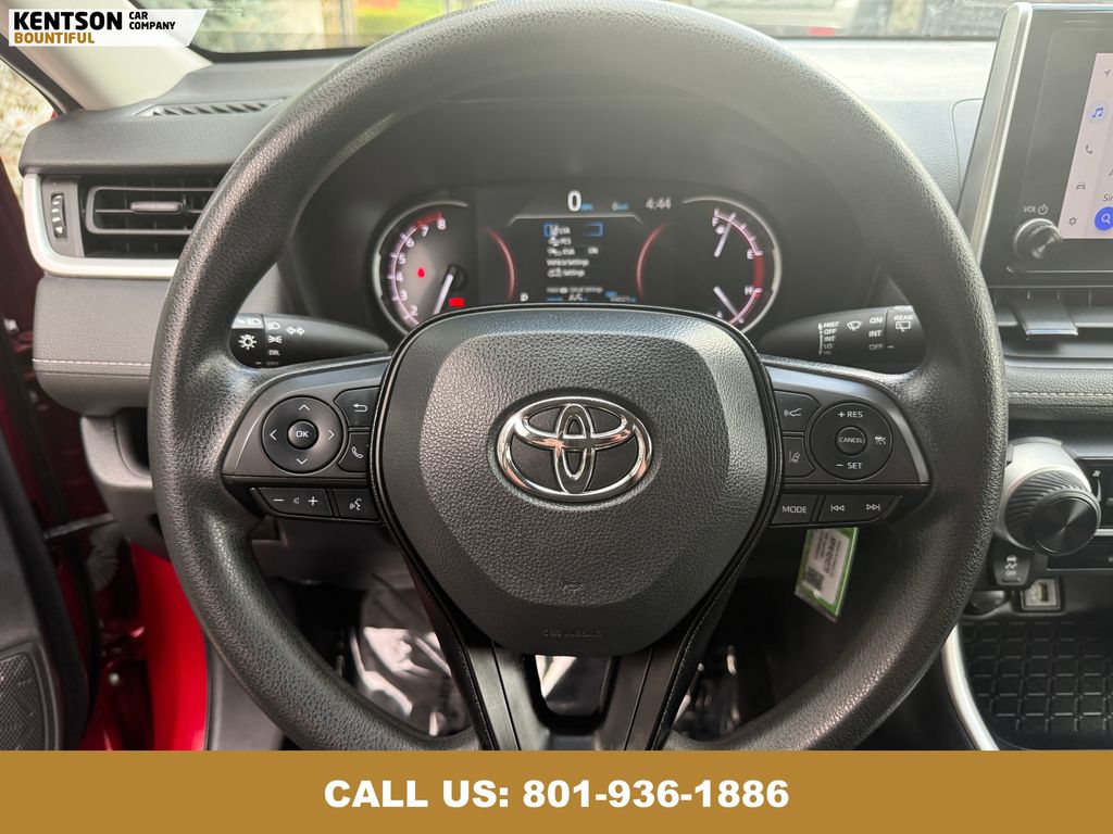 2024 Toyota RAV4 LE photo 16