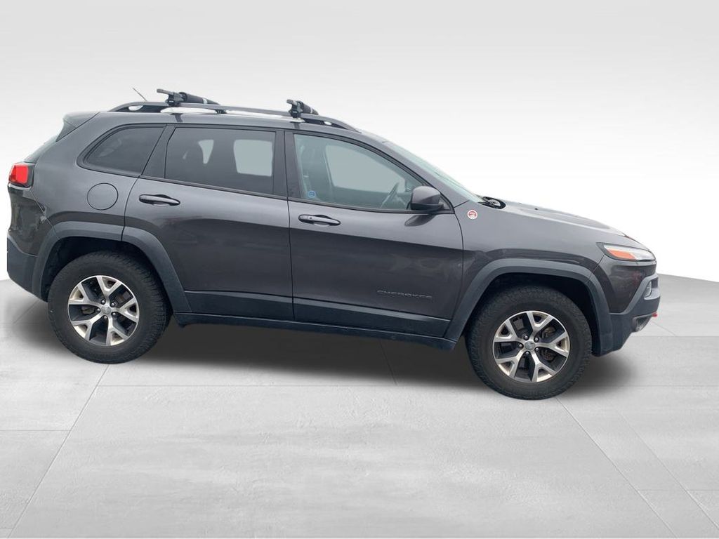 2017 Jeep Cherokee Trailhawk photo 13