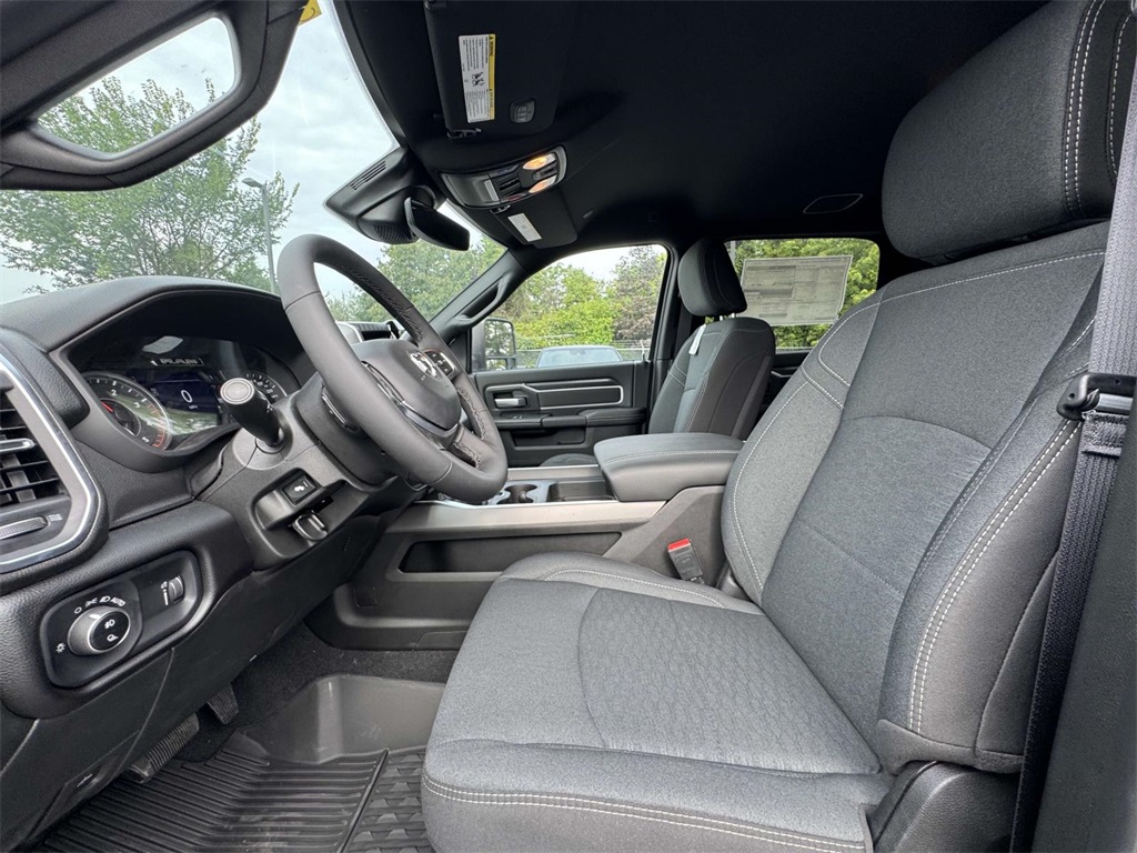 2025 Ram 2500 Big Horn photo 12