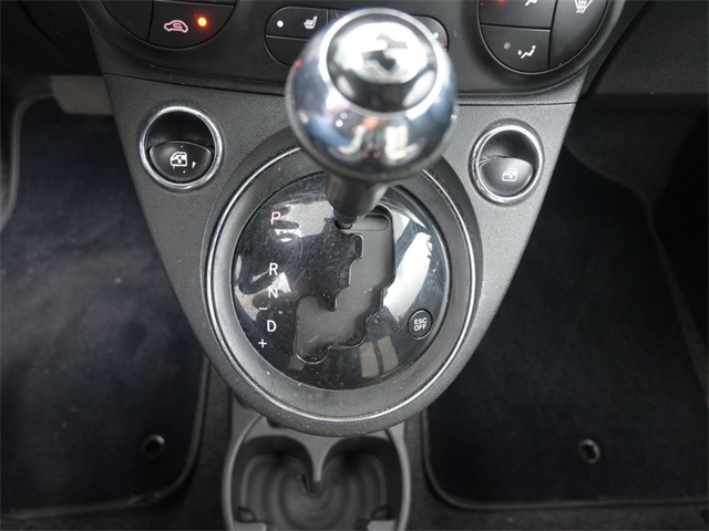 2012 Fiat 500 Lounge photo 3