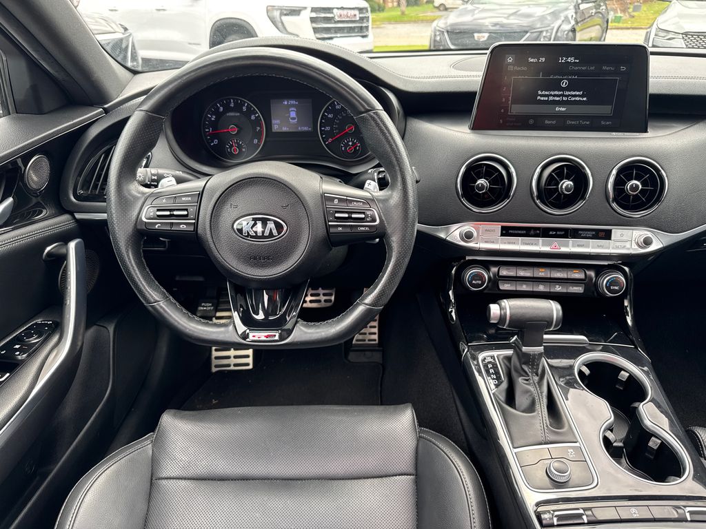 2020 Kia Stinger GT-Line photo 23