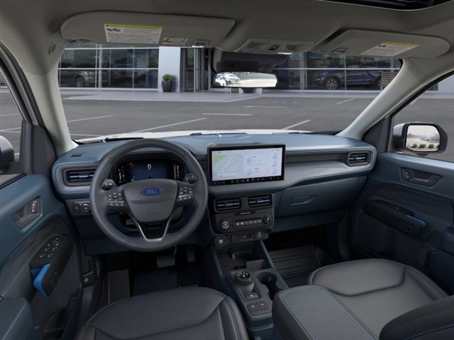 2025 Ford Maverick photo 9