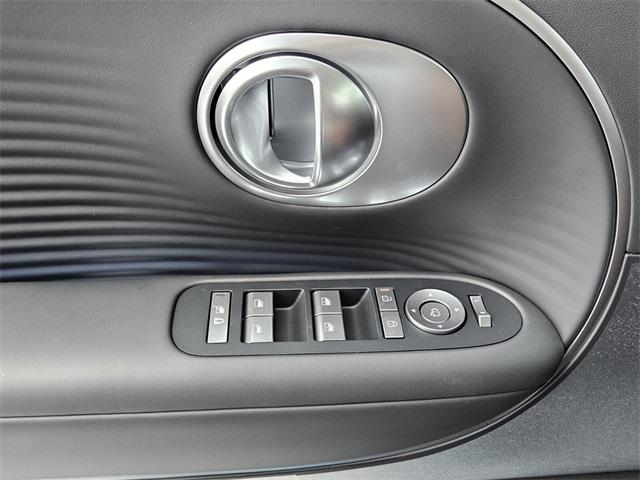 2026 Hyundai Ioniq SEL photo 30