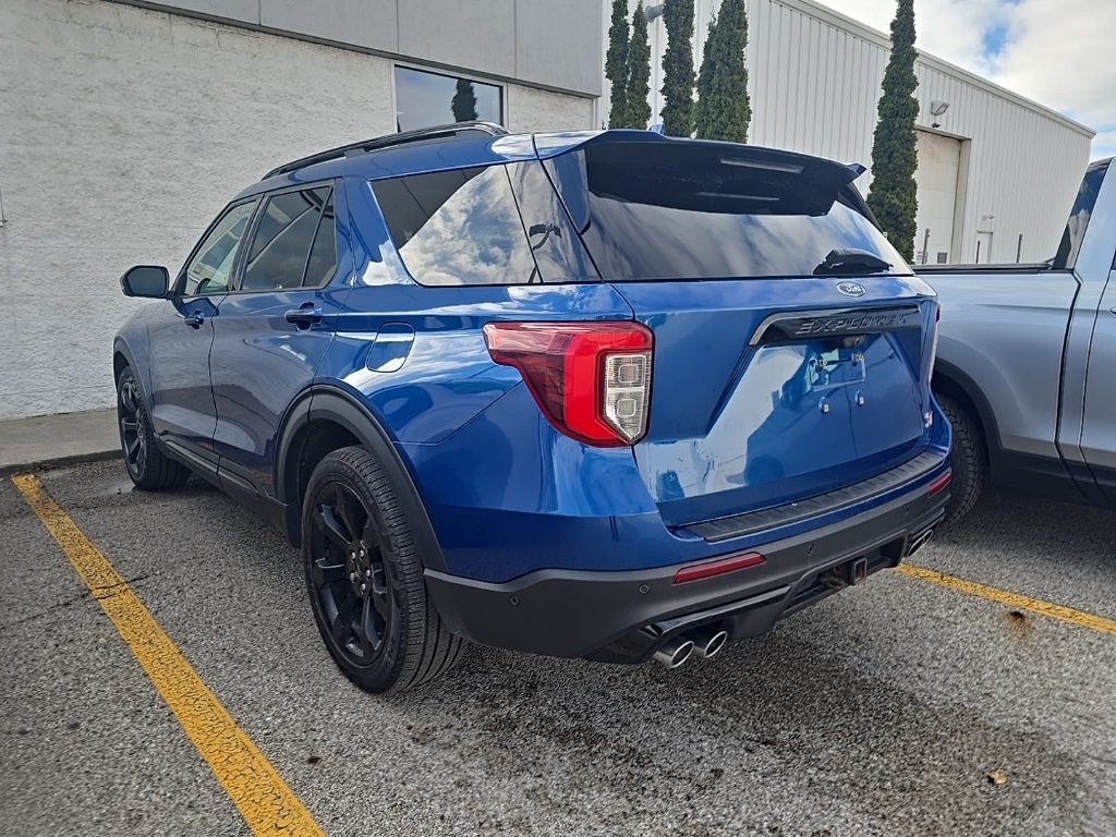 2020 Ford Explorer ST photo 4