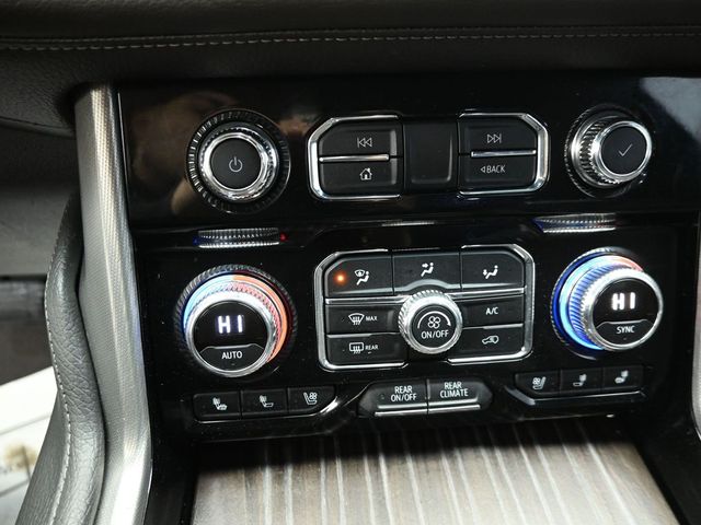 2022 GMC YUKON XL - Image 19