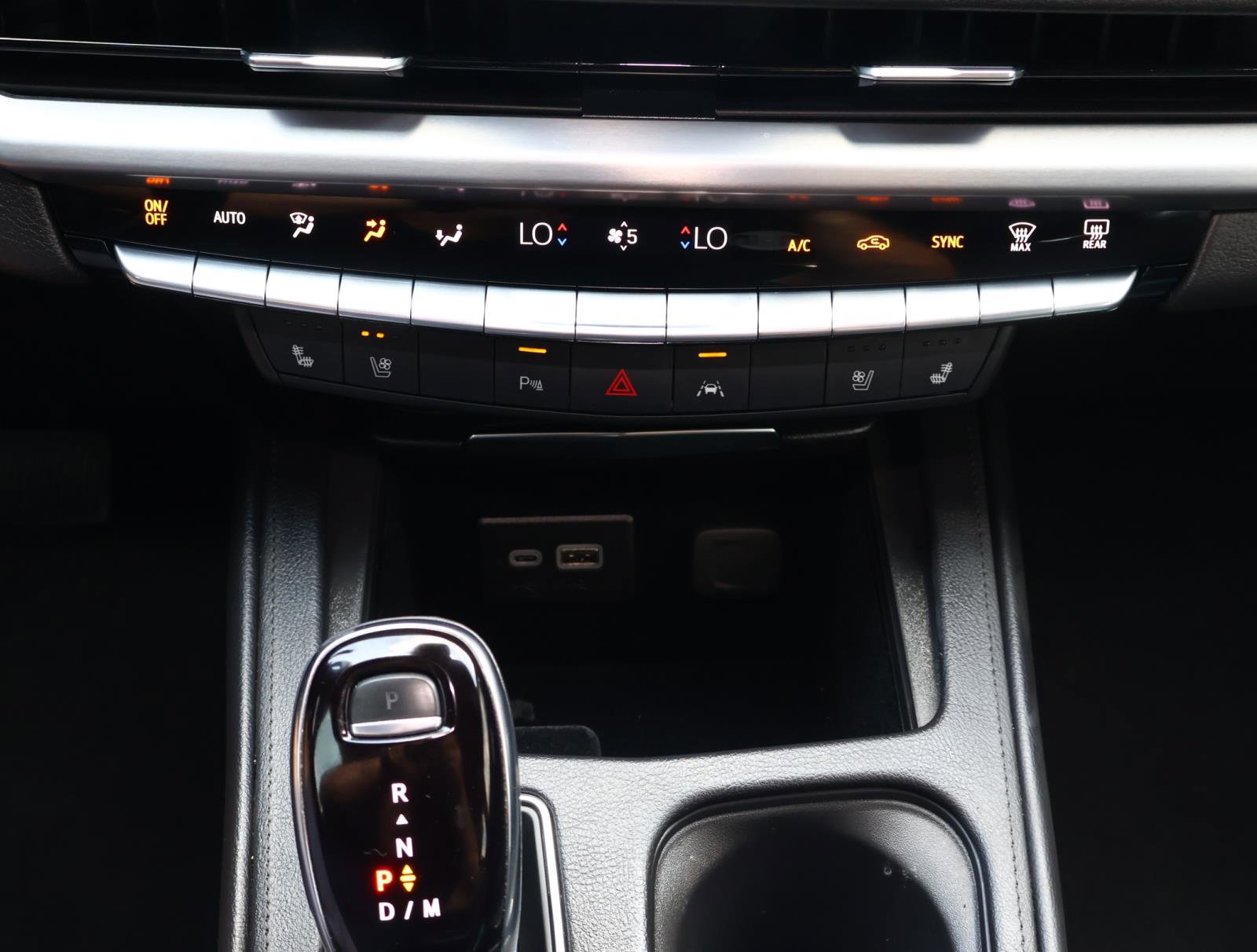 2024 Cadillac XT4 Premium Luxury photo 32