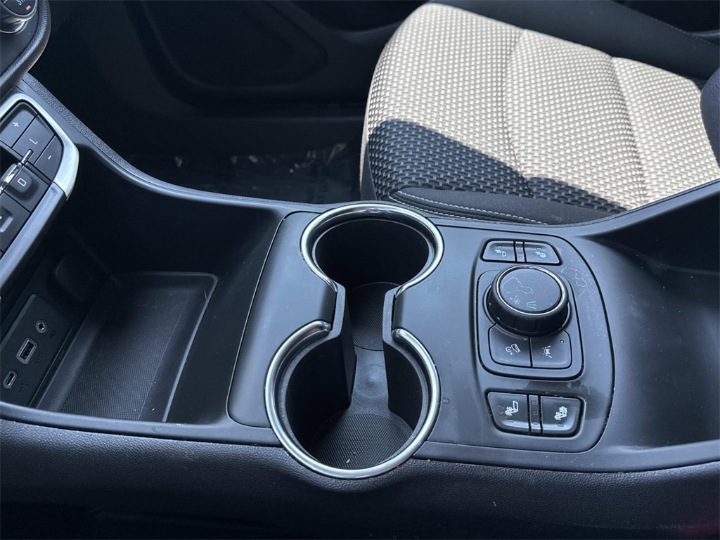 2023 Gmc Terrain SLE photo 25