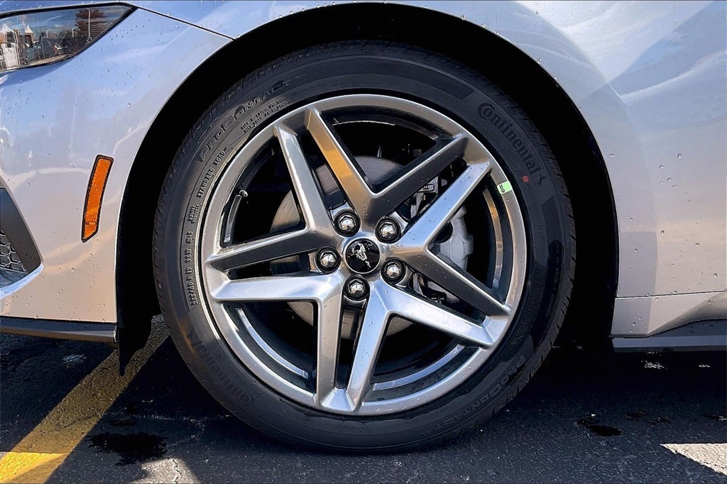 2026 FORD MUSTANG - Image 11