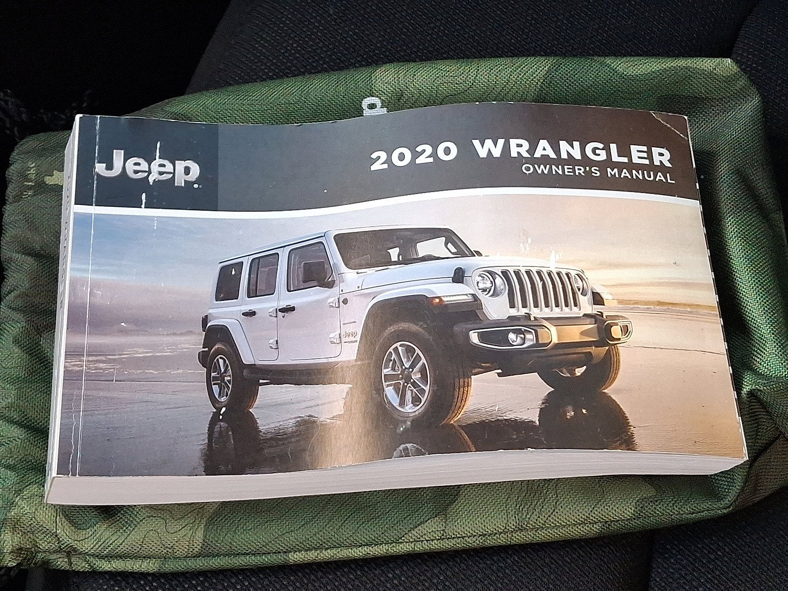 2020 Jeep Wrangler Unlimited Sport S photo 26
