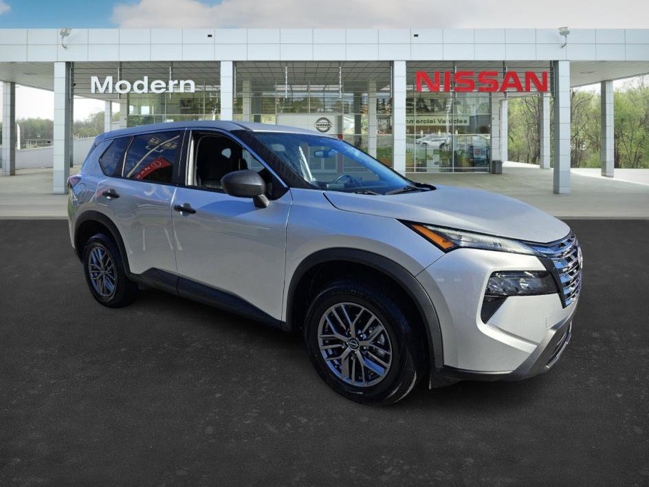 2024 Nissan Rogue S photo 2
