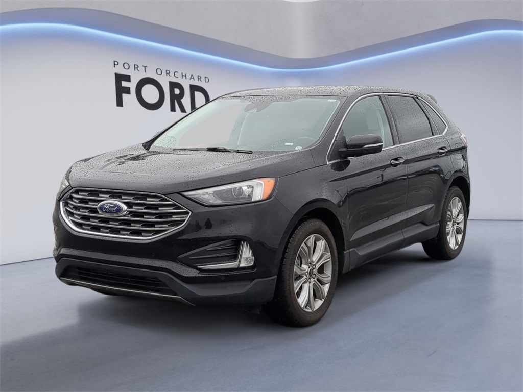 2024 Ford Edge Titanium's photo