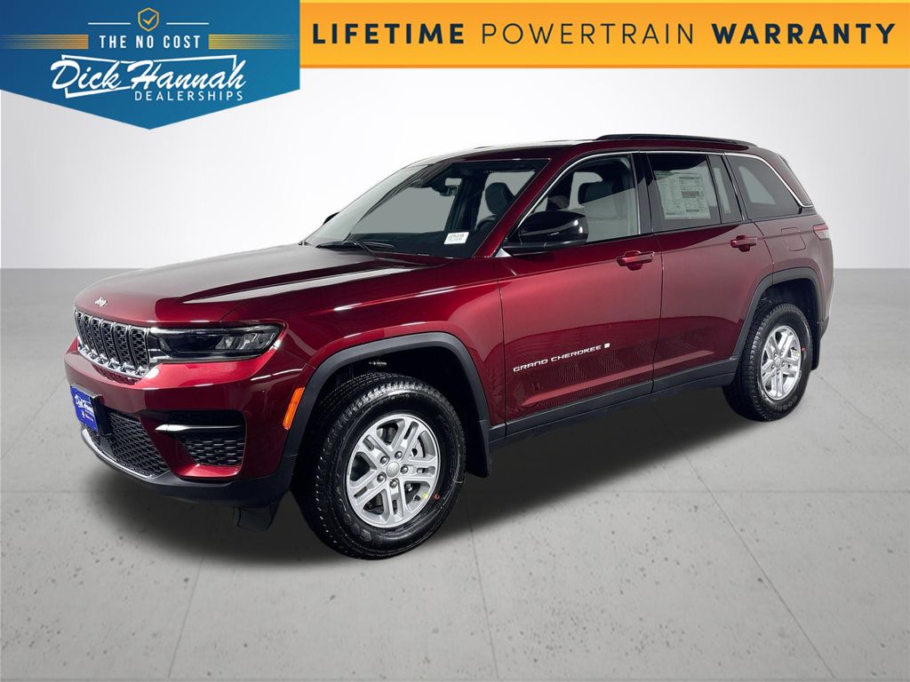 2025 Jeep Grand Cherokee Laredo's photo