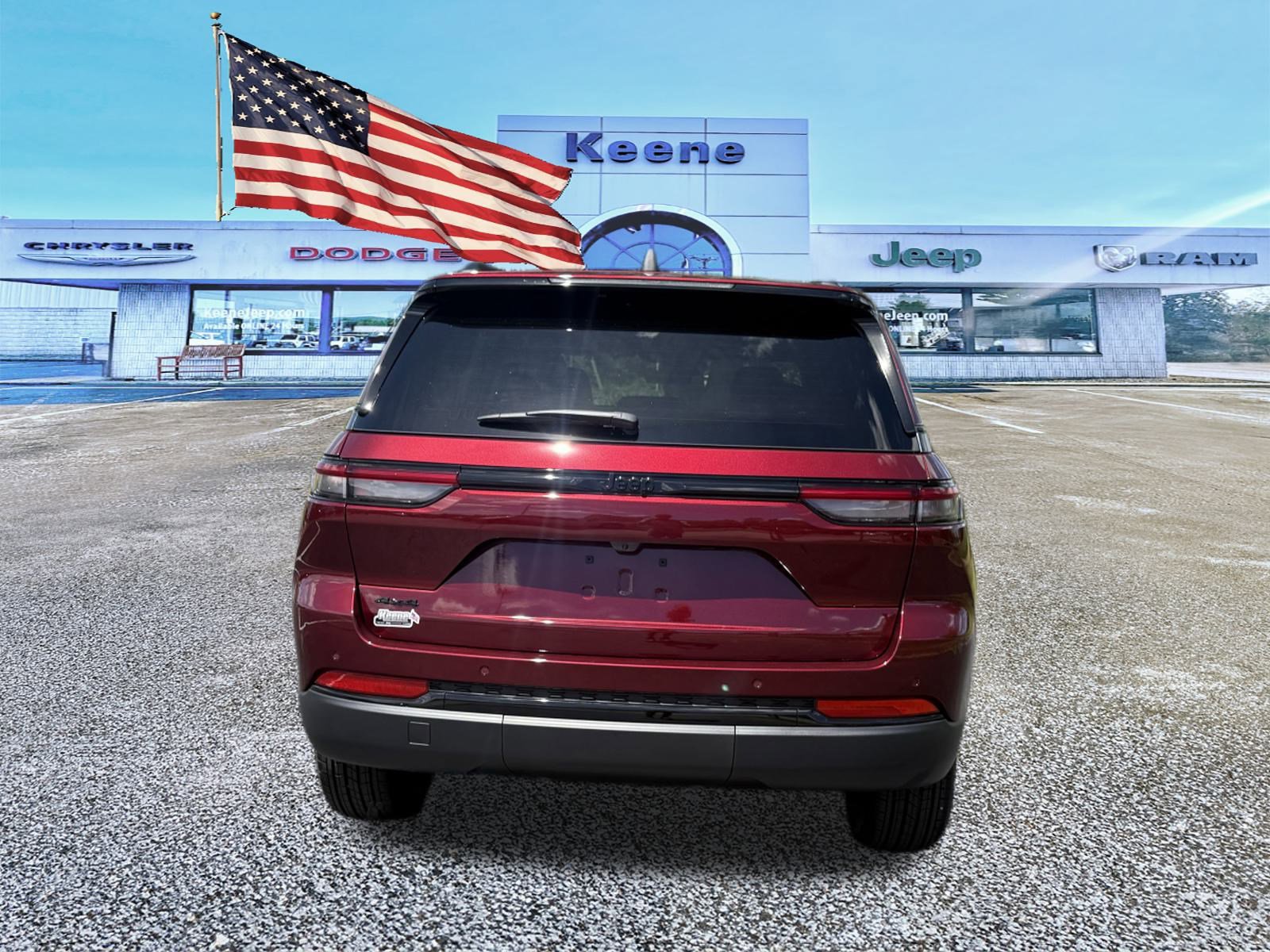 2025 Jeep Grand Cherokee Laredo photo 5