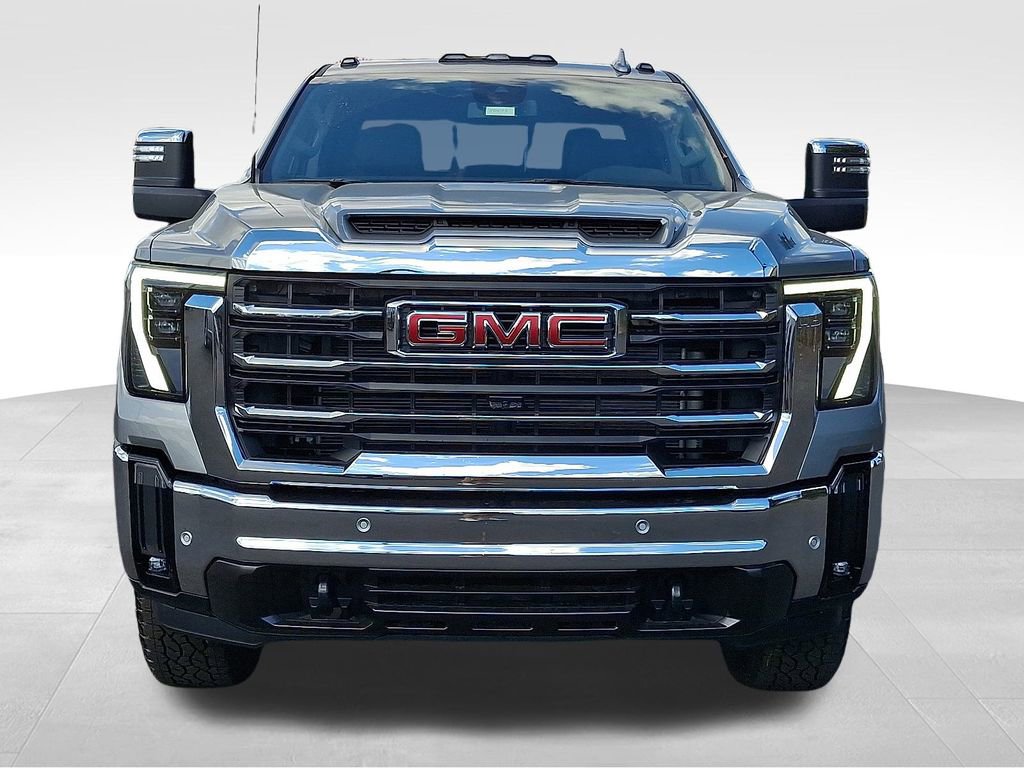 2025 Gmc Sierra HD SLT photo 2