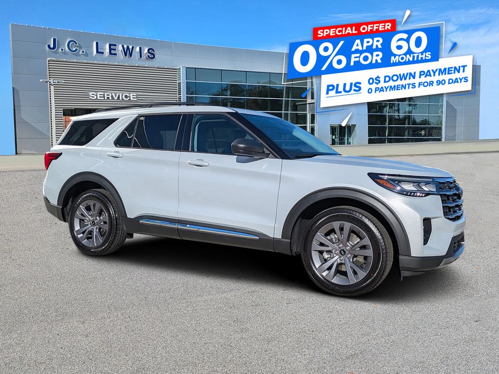 2025 Ford Explorer Active's photo