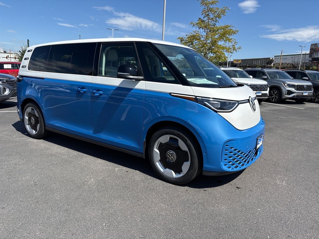 2025 Volkswagen ID. Buzz Pro Plus photo 7