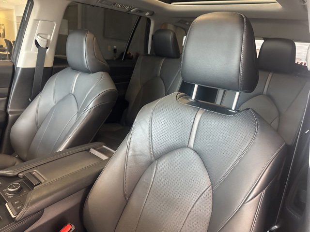 2024 Toyota Grand Highlander Platinum photo 9