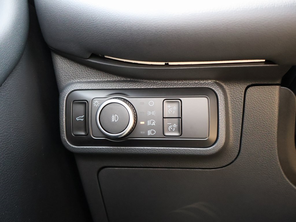 2025 Ford Explorer ST photo 29