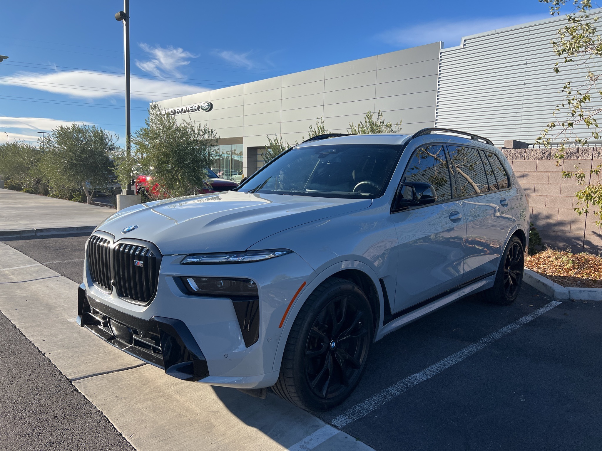 2025 BMW X7 M60i's photo