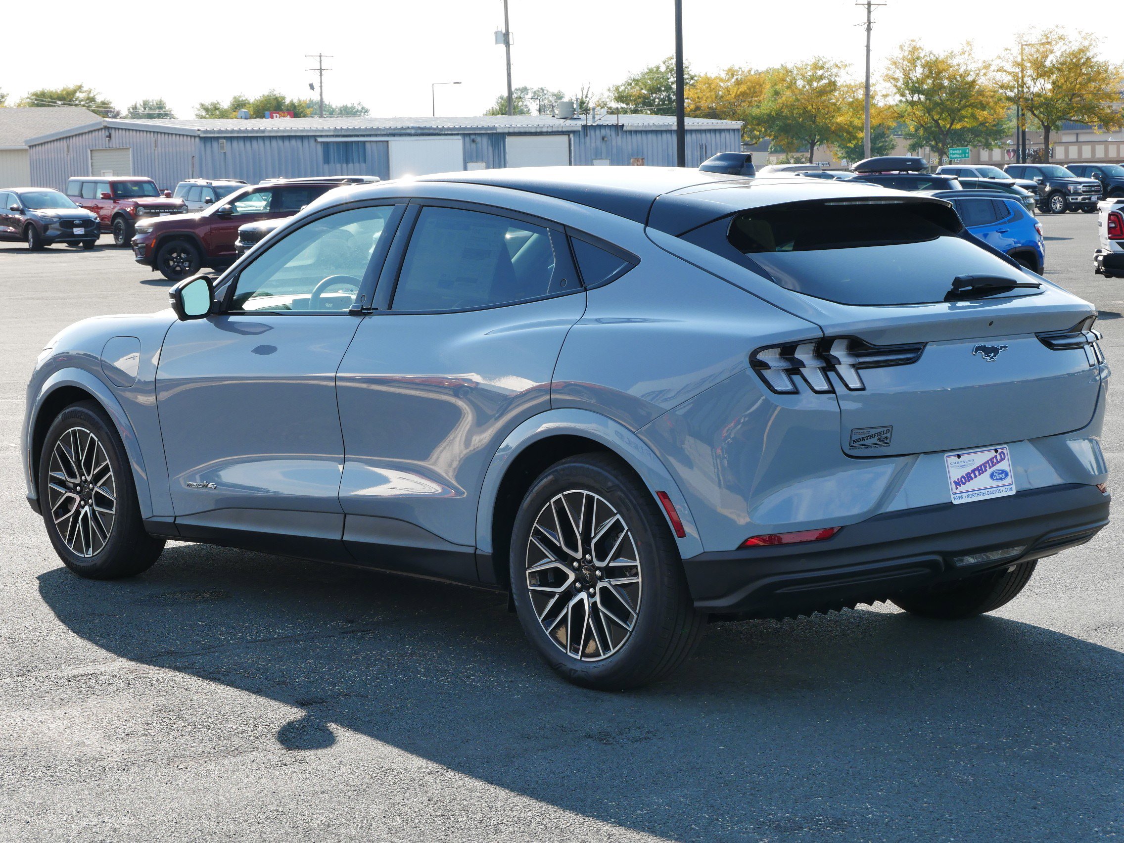 2025 Ford Mustang Mach-E Premium photo 6