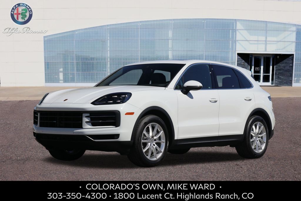 2024 Porsche Cayenne Base's photo