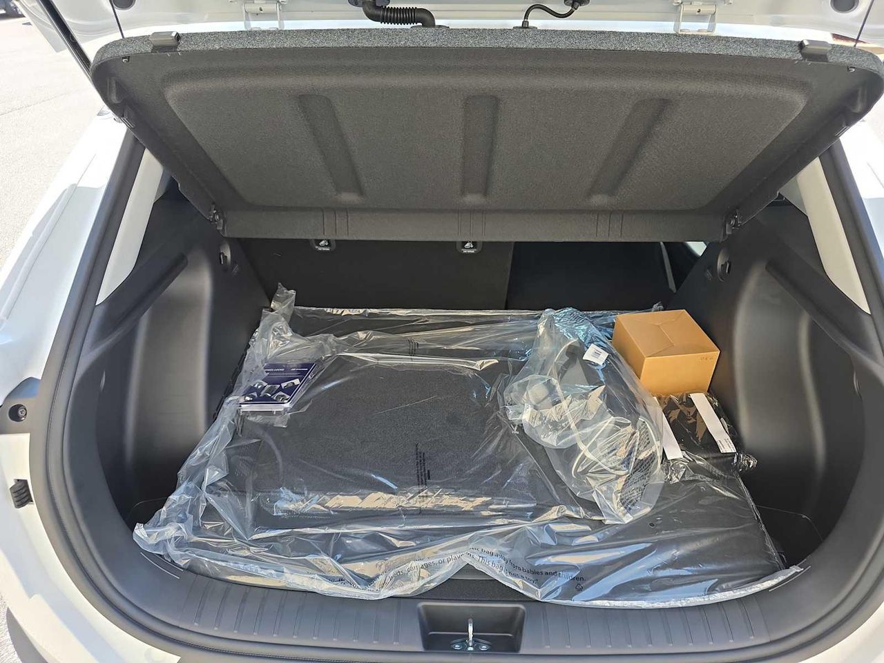 2025 Hyundai Kona SEL photo 22