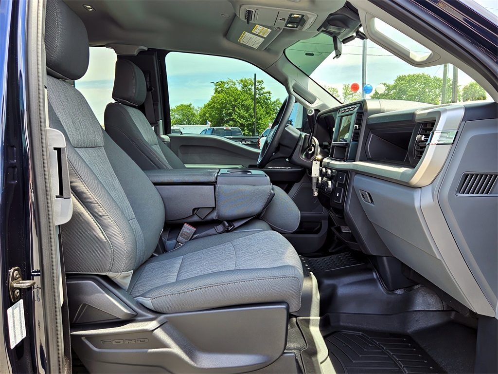 2023 Ford F-350 XL photo 14