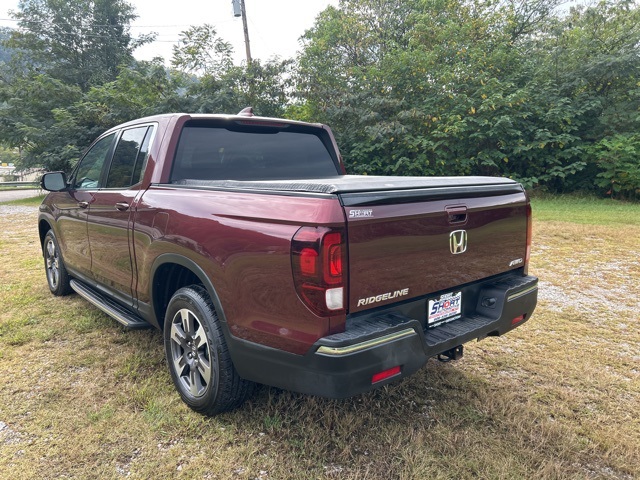2017 Honda Ridgeline RTL-T photo 5