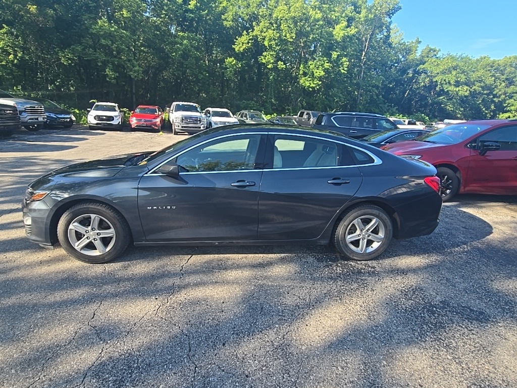 Used 2020 Chevrolet Malibu 1LS with VIN 1G1ZB5ST7LF135959 for sale in Kansas City