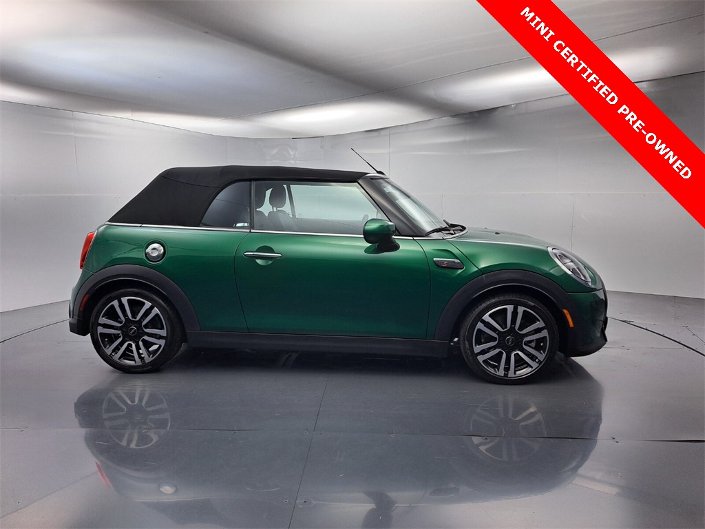 2024 Mini Cooper Convertible Signature photo 2