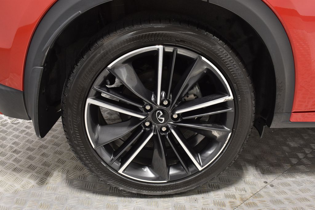 2022 Infiniti QX55 Essential photo 35