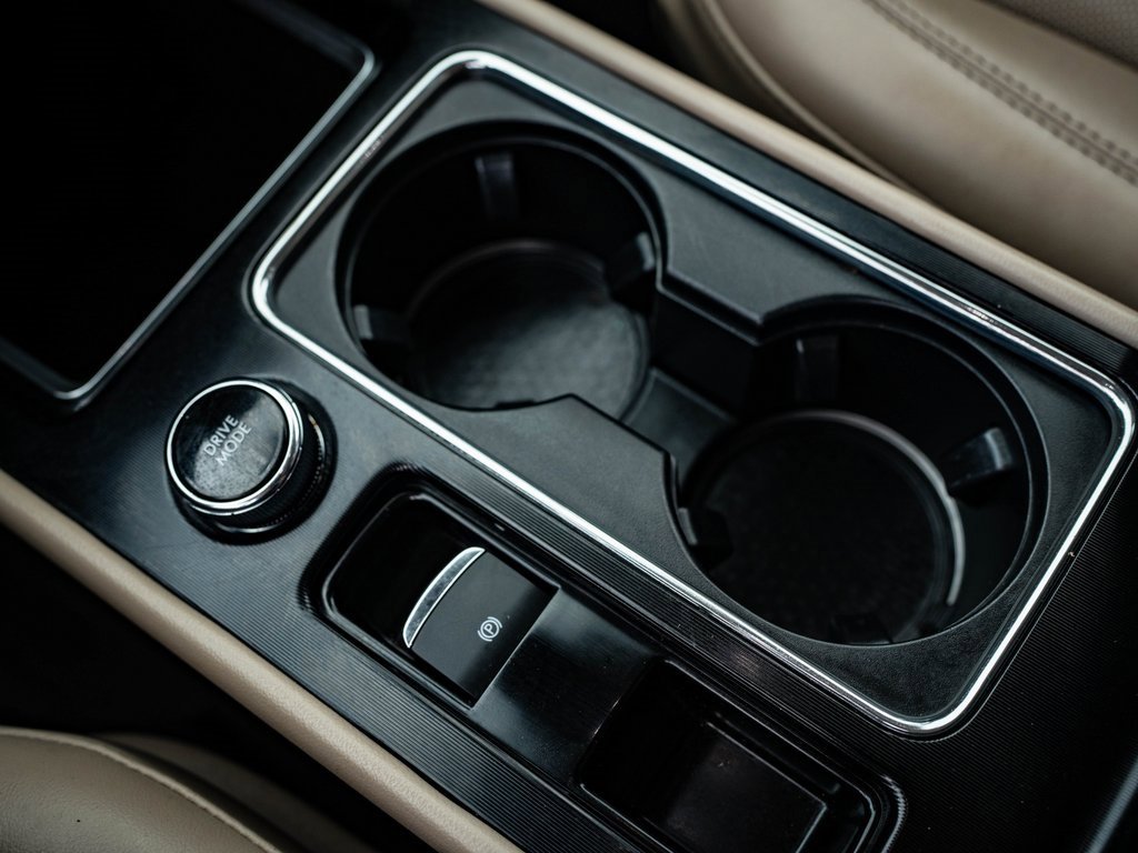 2022 Lincoln Corsair Standard photo 31