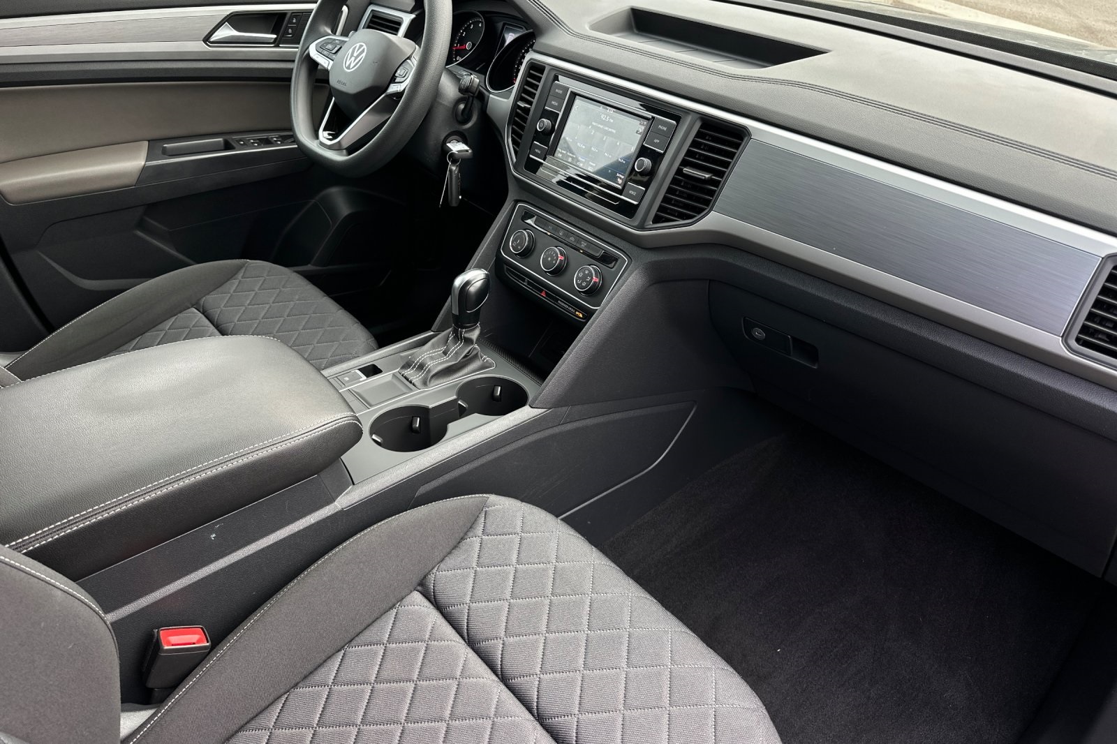 2021 Volkswagen Atlas S photo 16