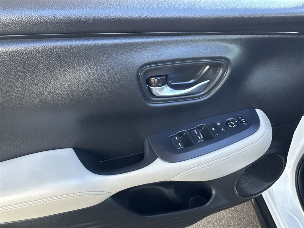 2023 Honda HR-V LX photo 21