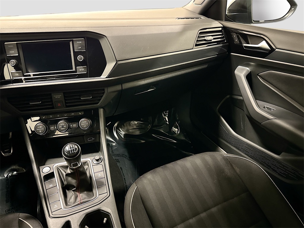 2019 Volkswagen Jetta GLI 2.0T Anniversary Edition photo 8