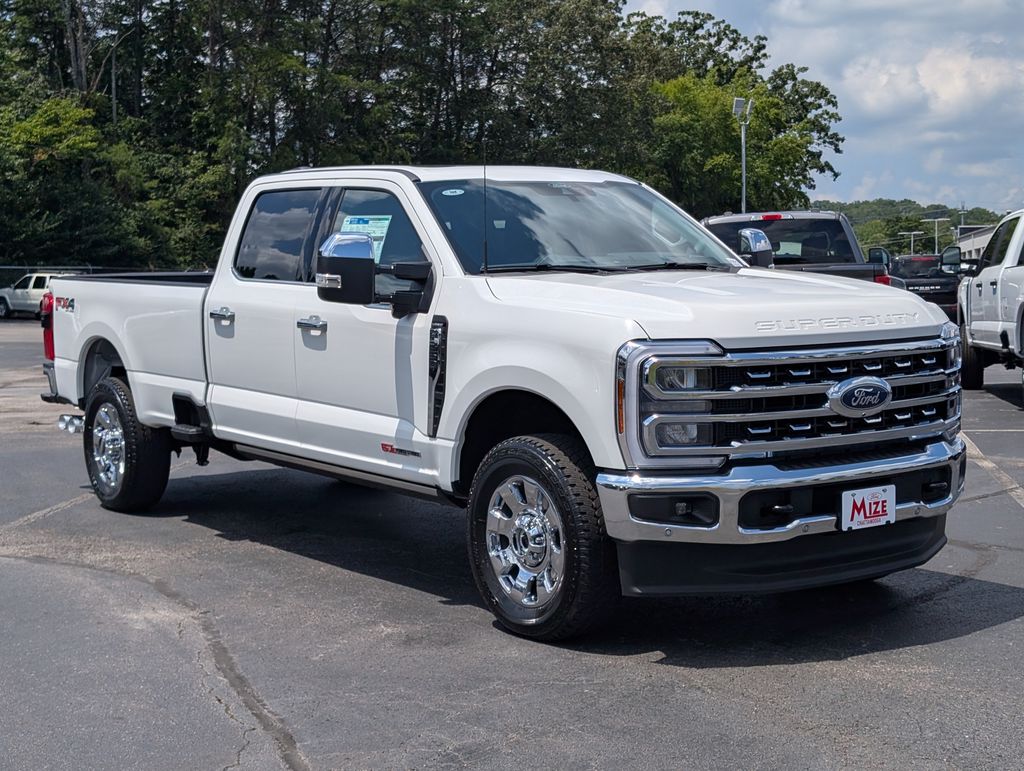 2025 Ford F-350 Lariat photo 2