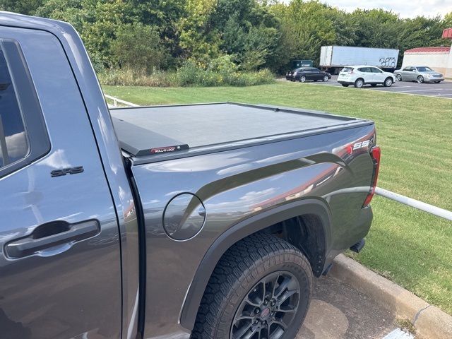 2023 Toyota Tundra SR5 CrewMax photo 4